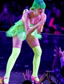 Katy-Perry-808