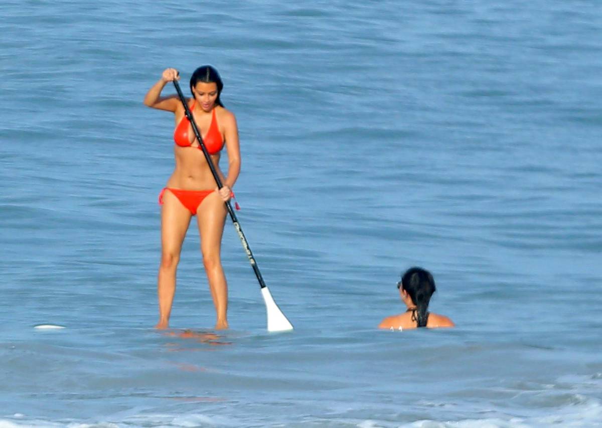 Kim-Kardashian-810