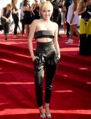 Miley-Cyrus-2014-MTV-VMA-Awards-7