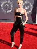 Miley-Cyrus-2014-MTV-VMA-Awards-9