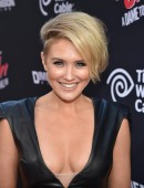 Nicky-Whelan-3