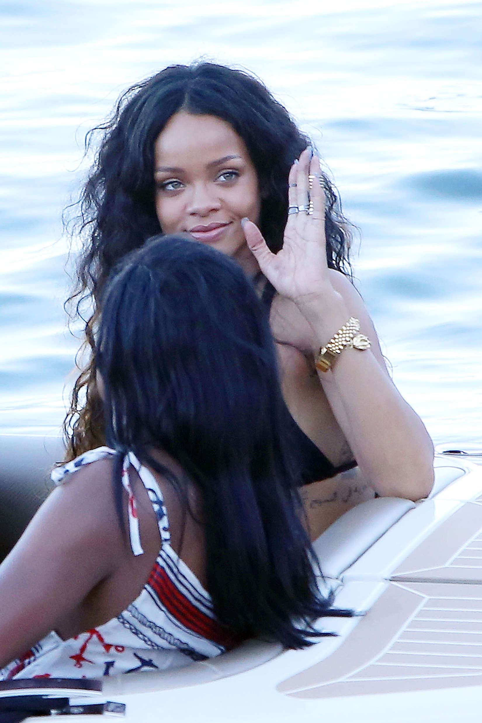 Rihanna-in-Sicily-Italy-2