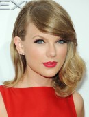 Taylor-Swift-153