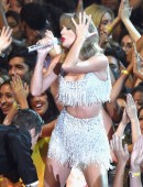 Taylor-Swift-2014-MTV-Video-Music-Awards-18