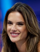 Alessandra-Ambrosio-El-Hormiguero-TV-show-21
