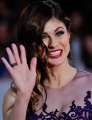 Alexandra-Daddario-14