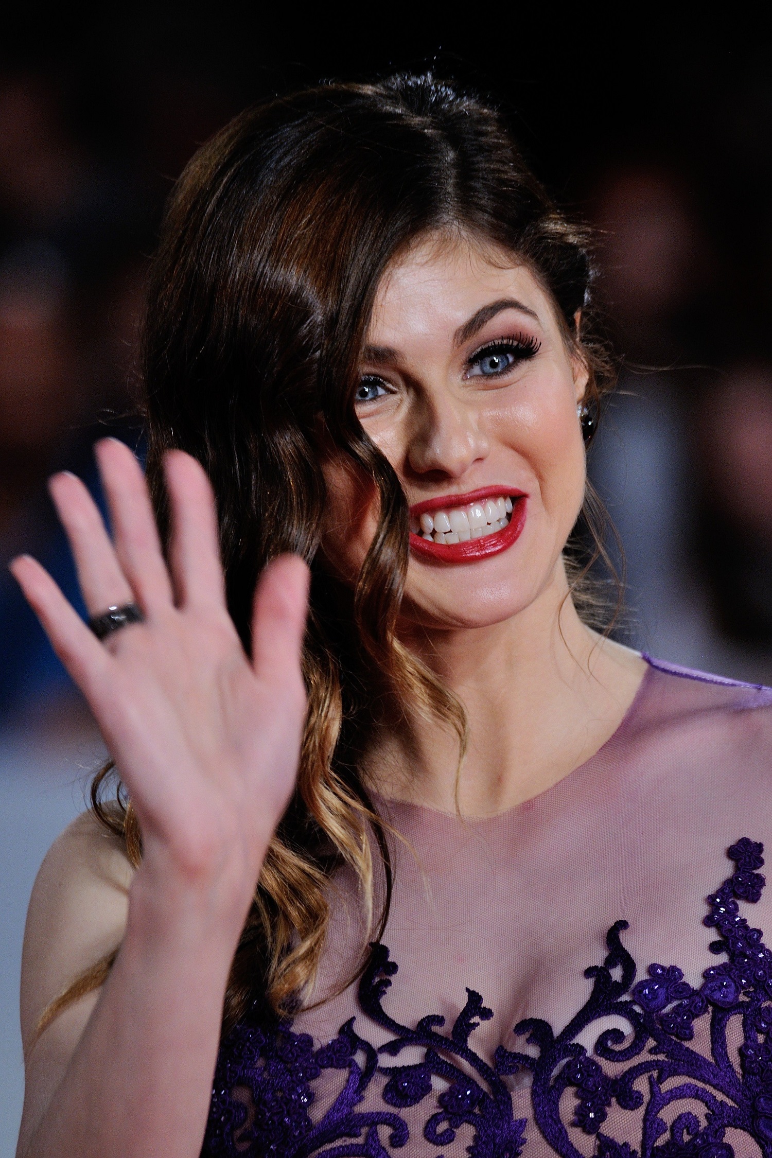 Alexandra-Daddario-14