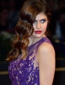 Alexandra-Daddario-15
