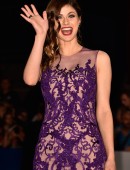 Alexandra-Daddario-6