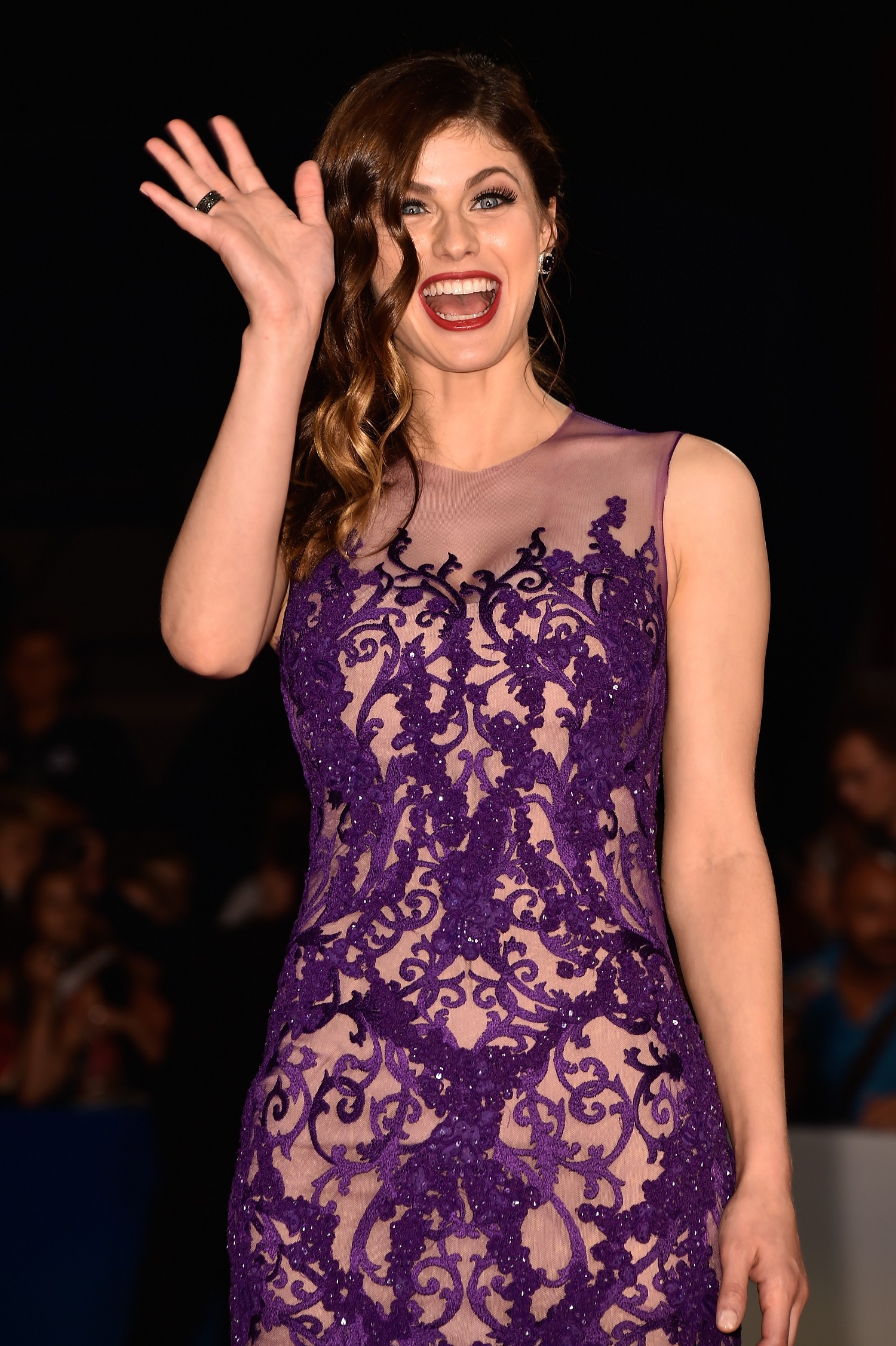 Alexandra-Daddario-6