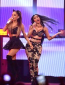Ariana-Grande-604