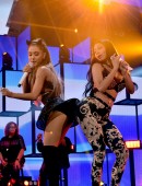 Ariana-Grande-613