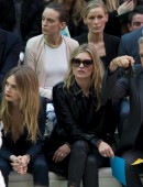 Cara-Delevingne-and-Kate-Moss-8