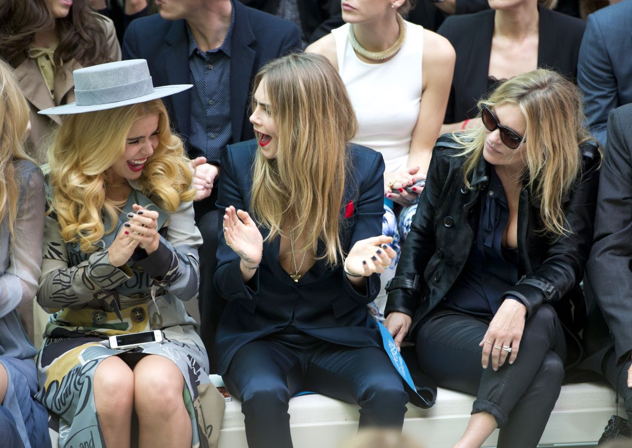 Cara-Delevingne-and-Kate-Moss-9