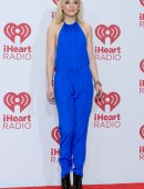 Emily-Kinney-4