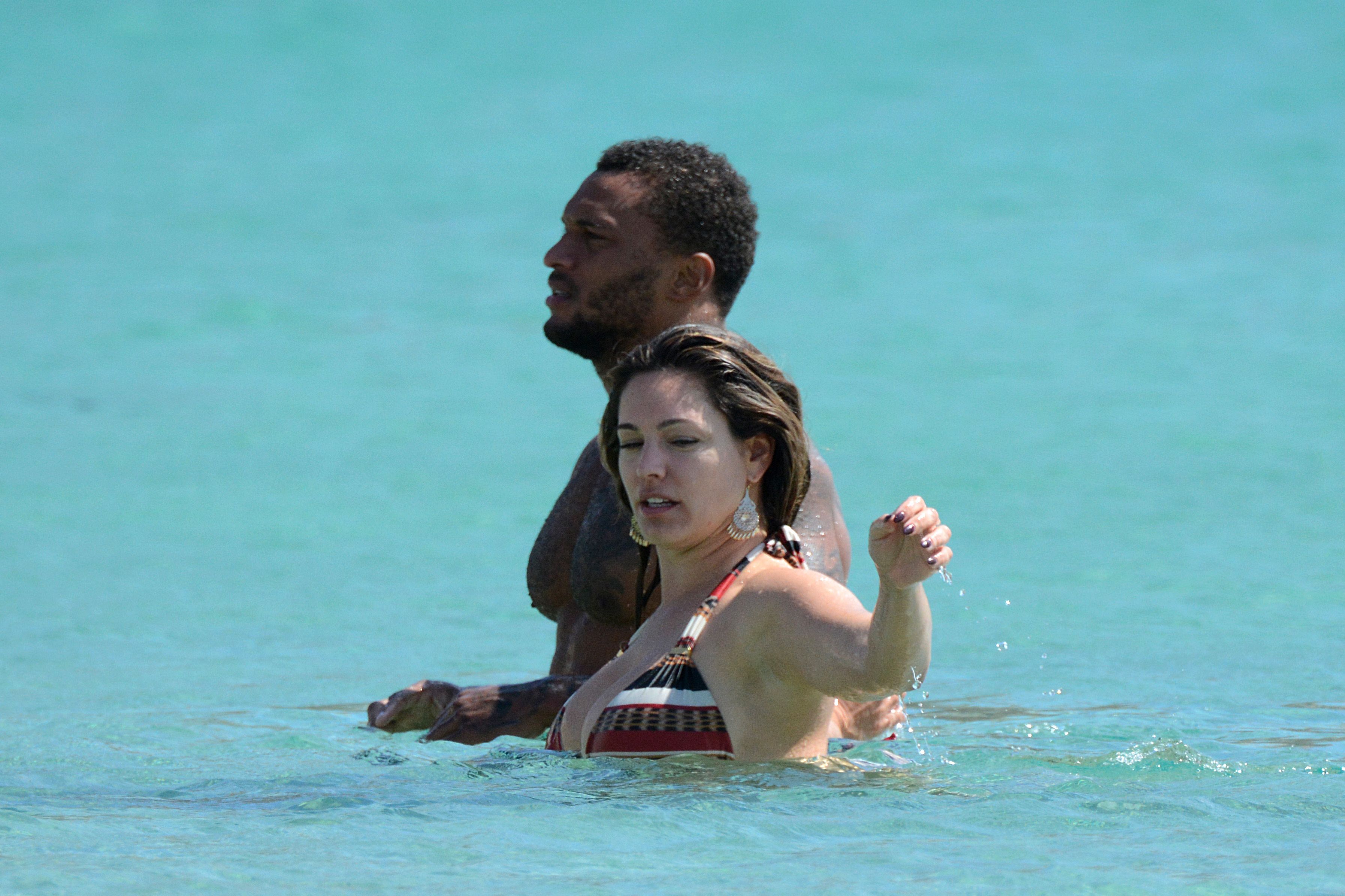 Kelly-Brook-611