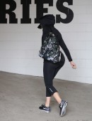 Khloe-Kardashian-7