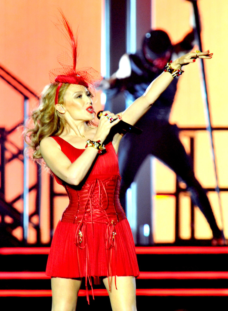 Kylie-Minogue-16