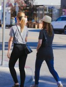 Mena-Suvari-752