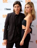 Nicola-Peltz-2