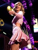 Taylor-Swift-611