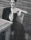 Anne-Hathaway-Elle-UK-2014-6
