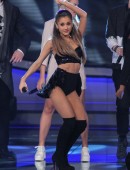 Ariana-Grande-606