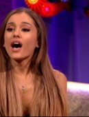Ariana-Grande-Alan-Carr-Chatty-Man-UK-Show-3