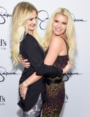 Ashlee-Simpson-and-Jessica-Simpson-5