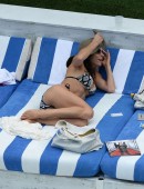 Bethenny-Frankel-in-Bikini-9