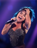 Demi-Lovato-307