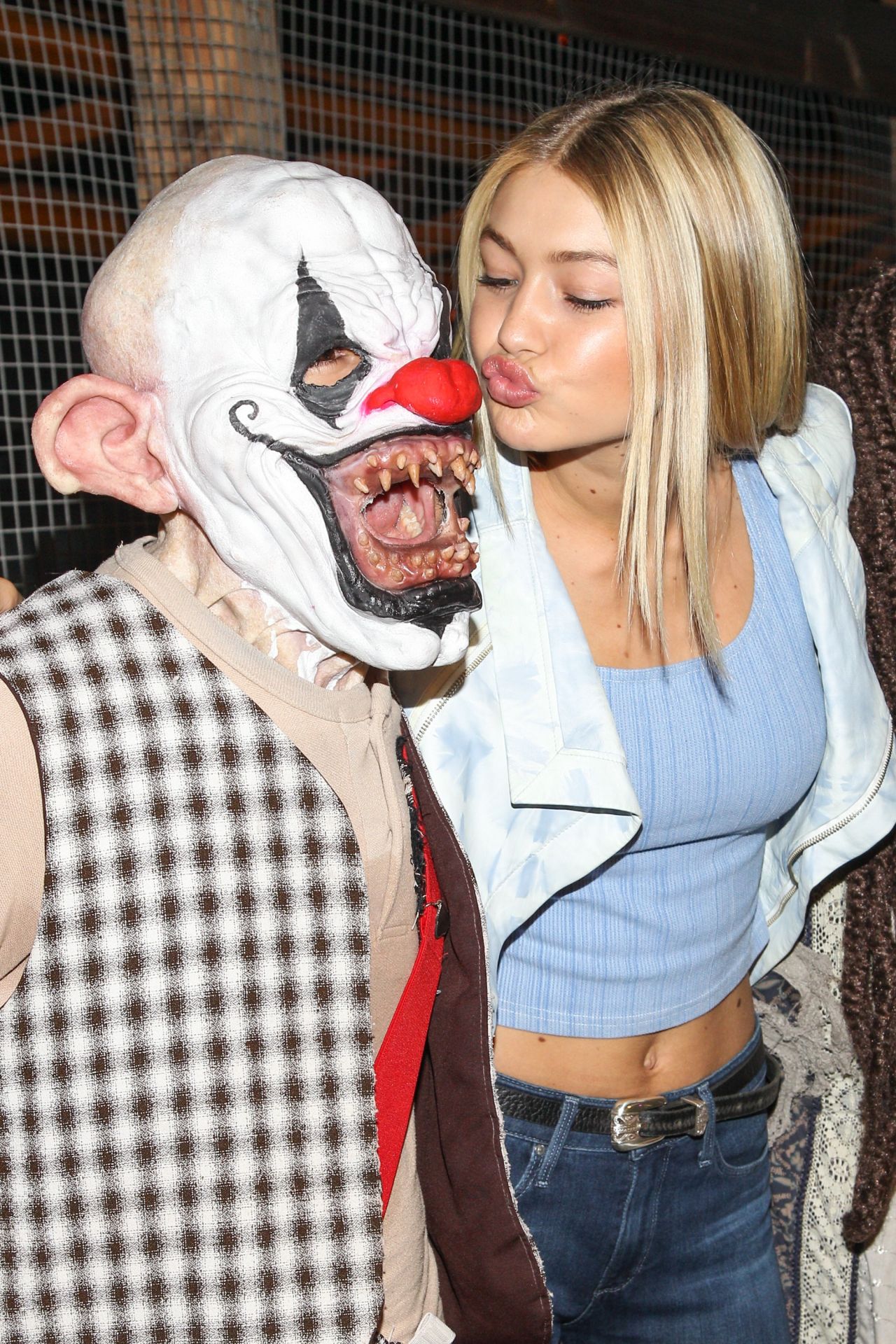 Gigi-Hadid-9