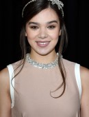 Hailee-Steinfeld-2
