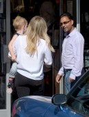 Hilary-Duff-Shopping-LA-2