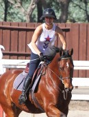 Kaley-Cuoco-Riding-Horse-LA-5