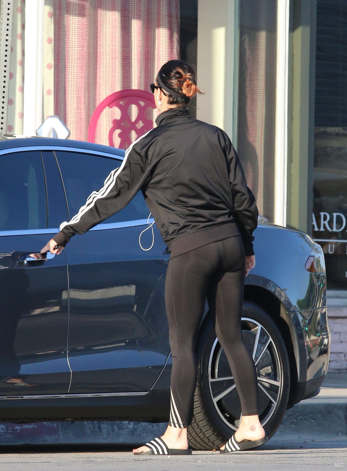 Katy-Perry-Booty-in-Tights-1