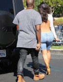 Kim-Kardashian-Booty-706
