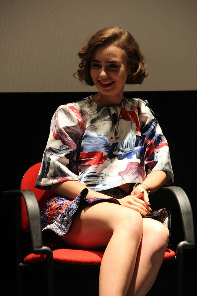Lily-Collins-Love-Rosie-Press-Conference-9