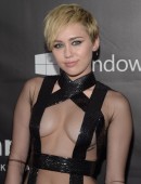 Miley-Cyrus-972