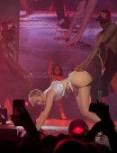 Miley-Cyrus-Bangerz-Tour-Adelaide-7