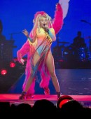 Miley-Cyrus-Bangerz-Tour-Adelaide-8
