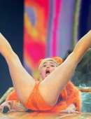 Miley-Cyrus-Bangerz-Tour-Melbourne-8