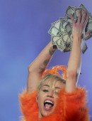Miley-Cyrus-Bangerz-Tour-Sydney-2