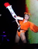 Miley-Cyrus-on-Bangerz-Tour-in-Buenos-Aires-4
