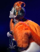 Miley-Cyrus-on-Bangerz-Tour-in-Perth-2