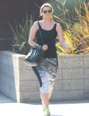 Mischa-Barton-in-Leggings-3