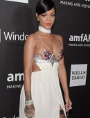 Rihanna-975