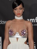 Rihanna-978