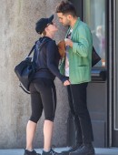 Scarlett Johansson and Romain Dauriac kissing in NYC