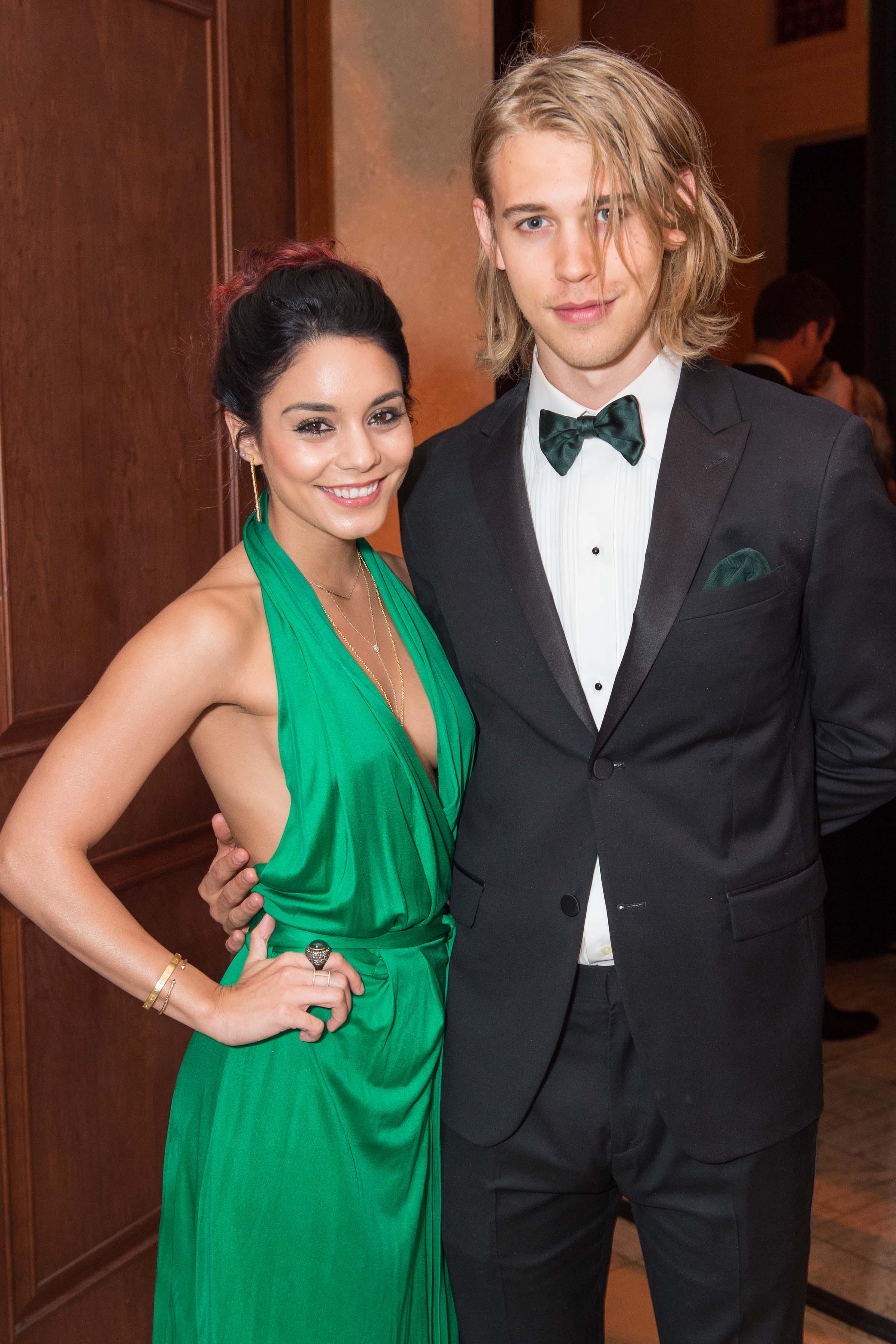 Vanessa-Hudgens-355